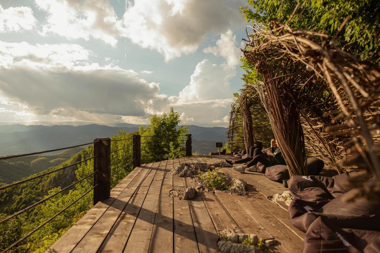 Raven'S Nest - The Hidden Village, Transylvania - Romania Sub Piatra Exterior photo